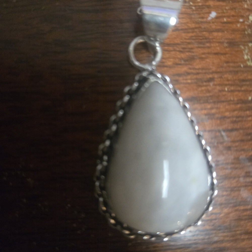 Elegant Silver Teardrop Pendant Necklace